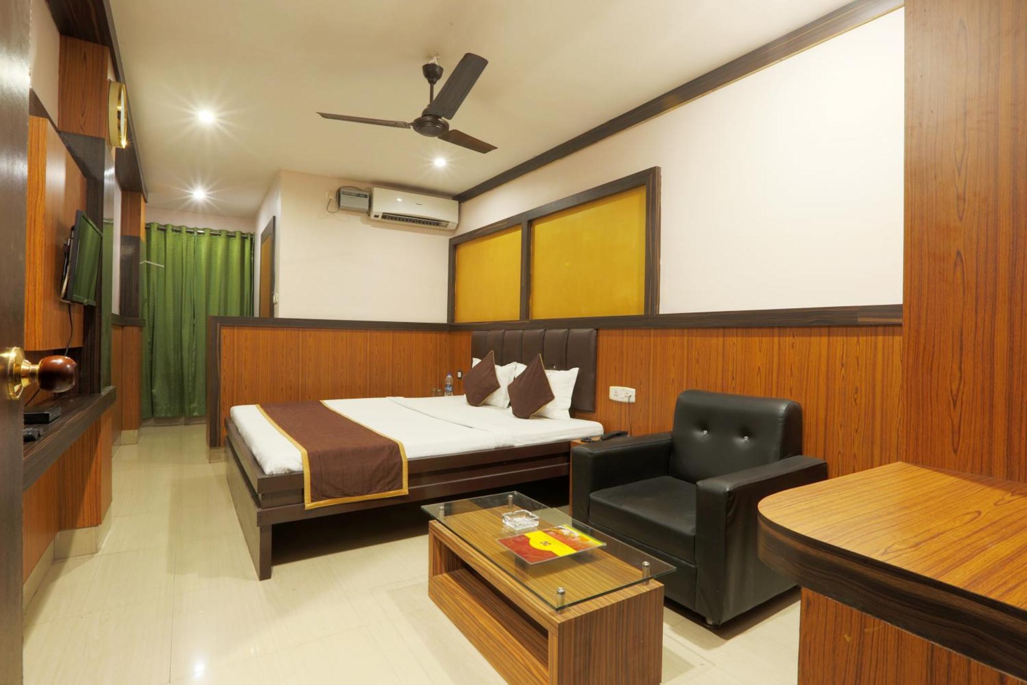 Hotel Dream City Guwahati Esterno foto