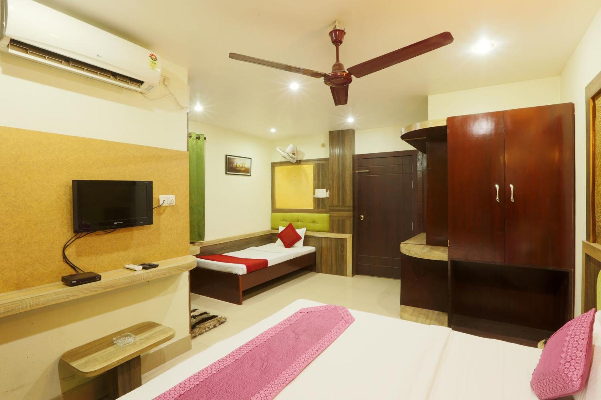 Hotel Dream City Guwahati Esterno foto